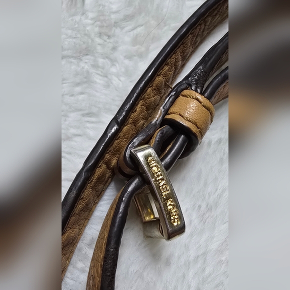 Michael Kors Crossbody Purse Tan Gold Hardware MK Shoulder Bag Adjustable Strap - Picture 14 of 16